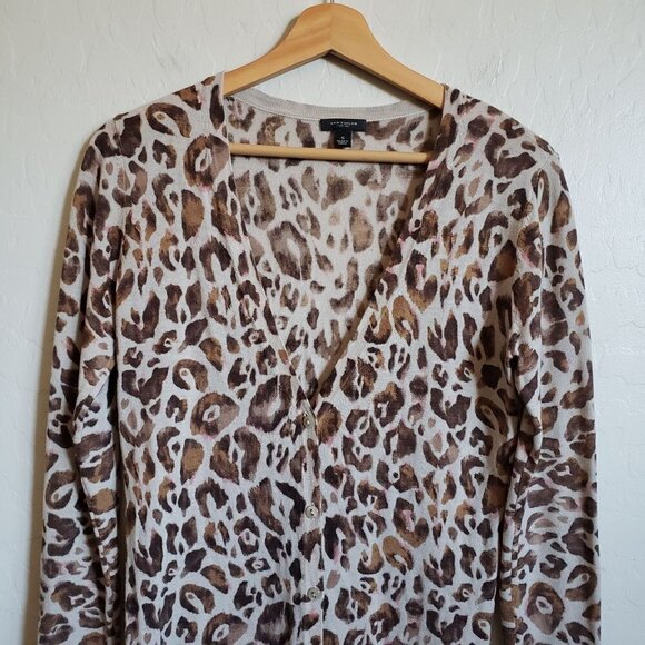 Ann Taylor Leopard Print Cardigan 100% Extra Fine Merino Wool Sweater Size Small - Picture 3 of 9